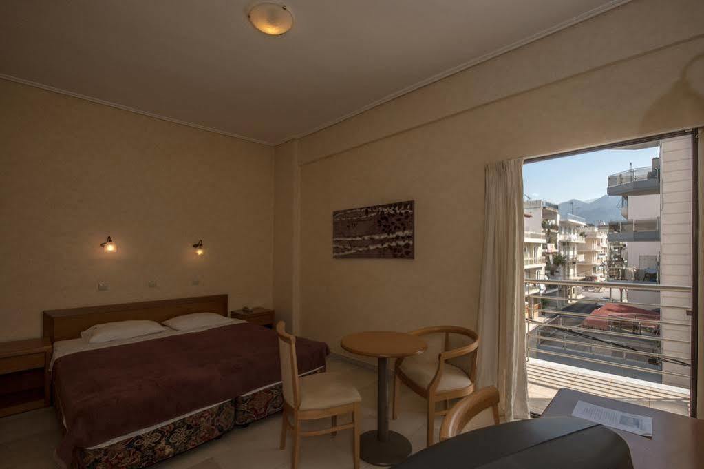 Hotel Ostria Kalamata Ngoại thất bức ảnh